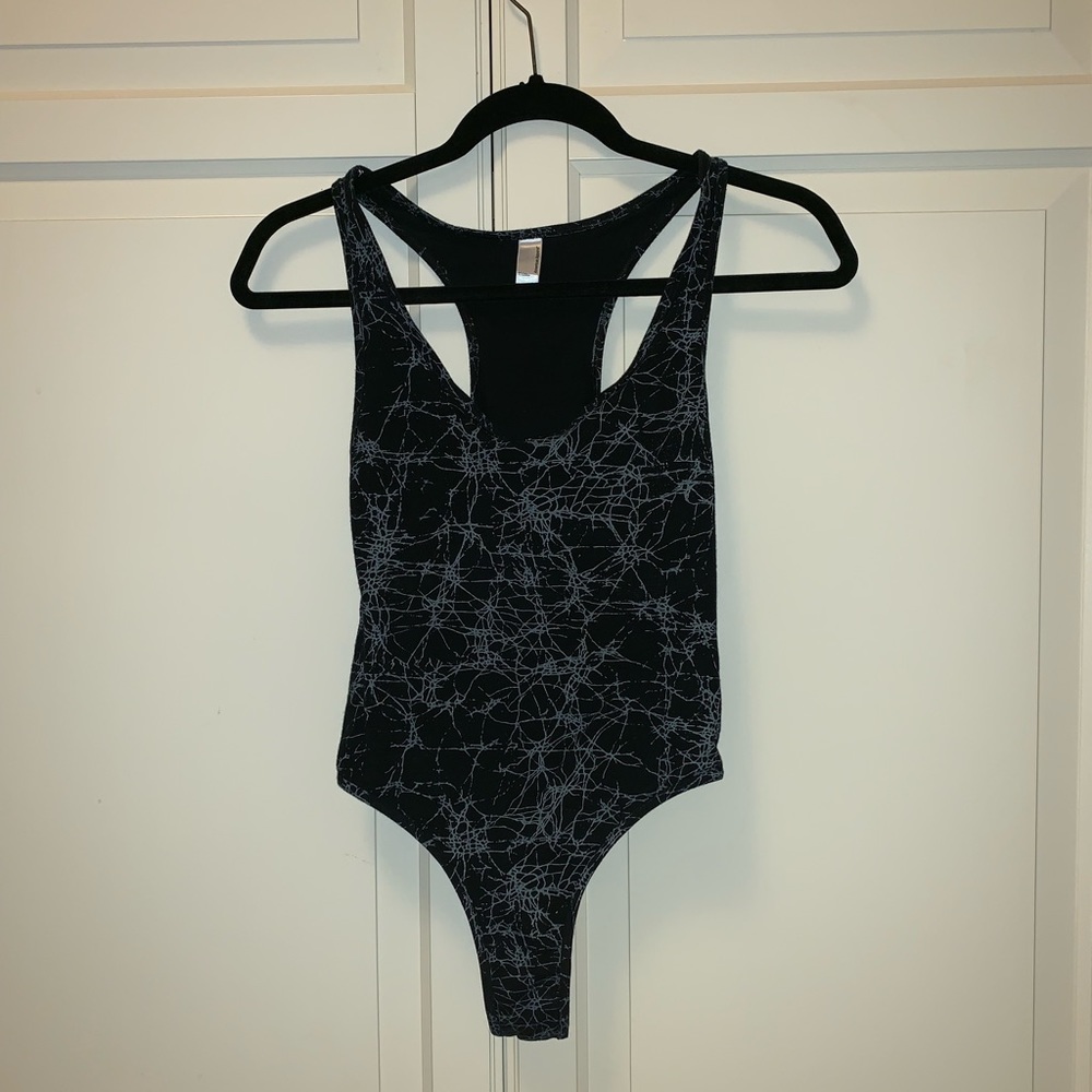 2/$15 American Apparel bodysuit✨